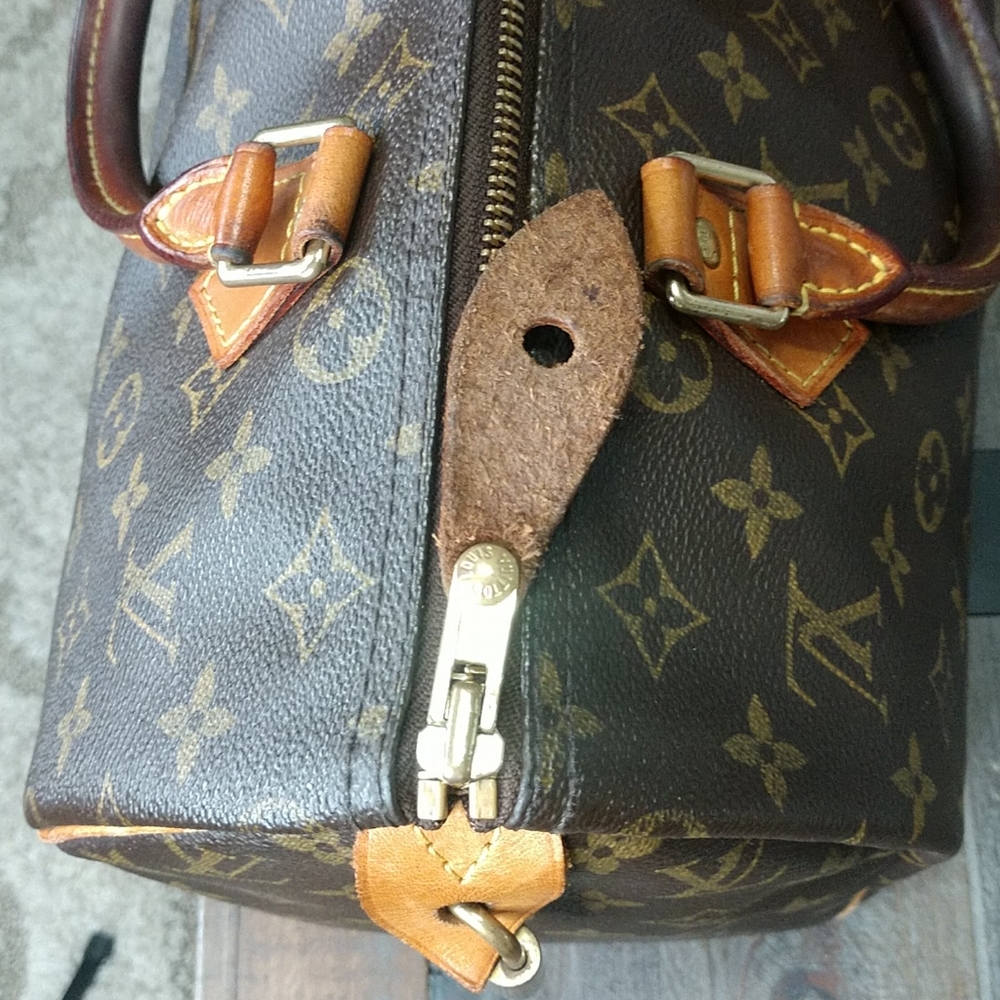 LOUIS VUITTON SPEEDY 30 *AUTHENTIC* - Picture 10 of 17